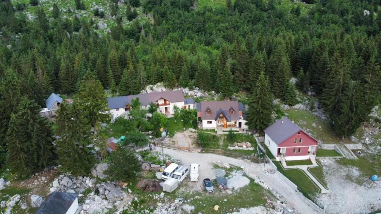 발보너 Bujtina Arlindi B&B 외부 사진