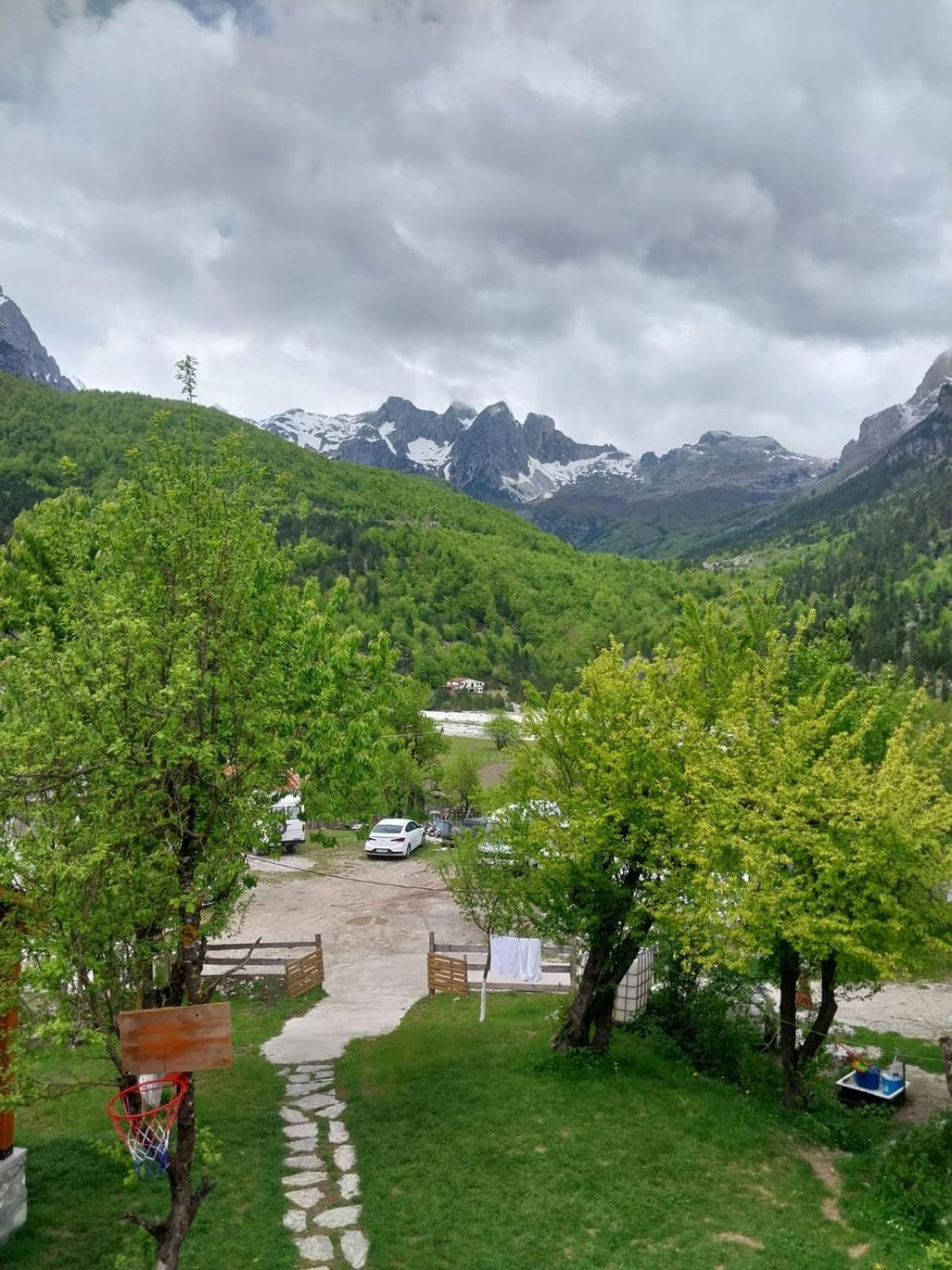 발보너 Bujtina Arlindi B&B 외부 사진