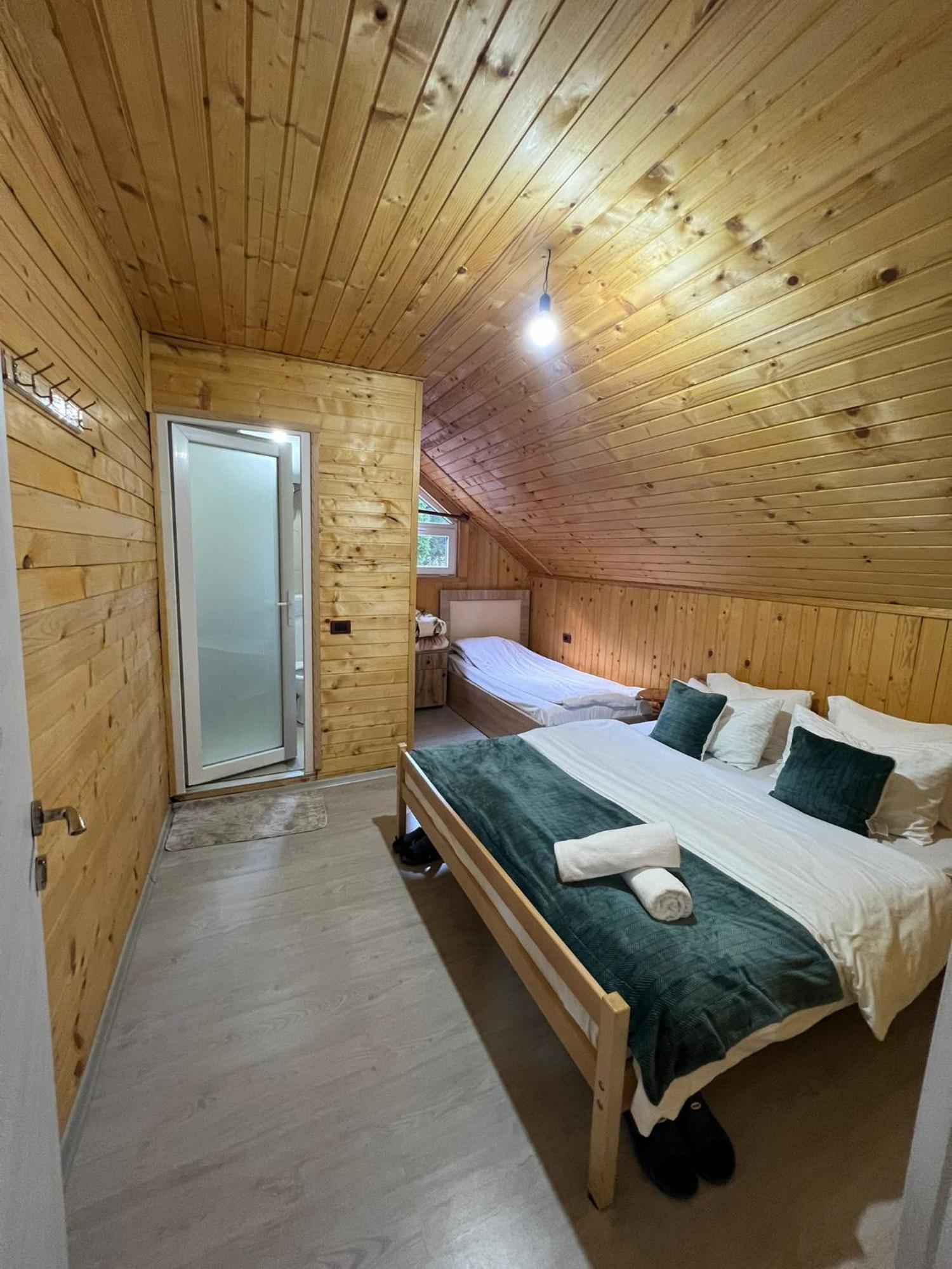 발보너 Bujtina Arlindi B&B 외부 사진