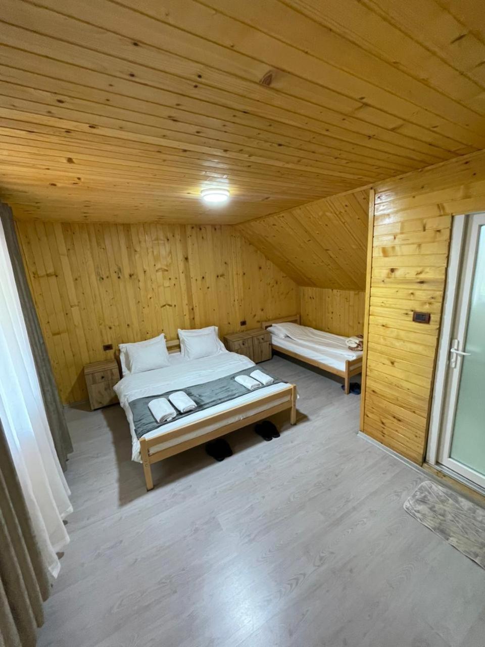 발보너 Bujtina Arlindi B&B 외부 사진